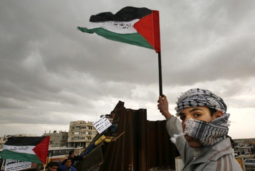Khutbah Jumat: Kami Bersama Muslim Palestina