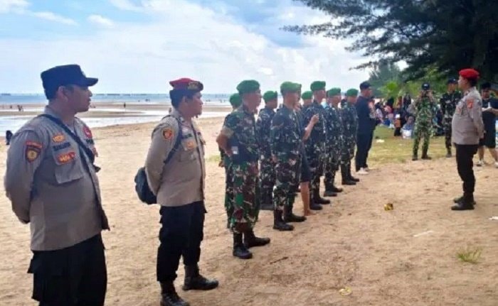 Pantai Sekerat Kaltim Membludak saat Lebaran, Dikunjungi Ribuan Wisatawan