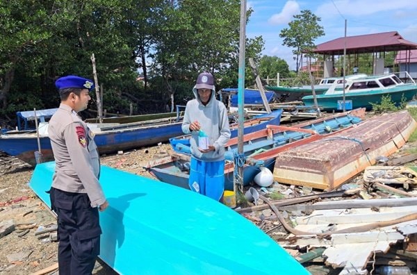 Sat Polairud Polres Bontang Sambangi Warga Pesisir, Bangun Kedekatan dan Dengar Keluhan