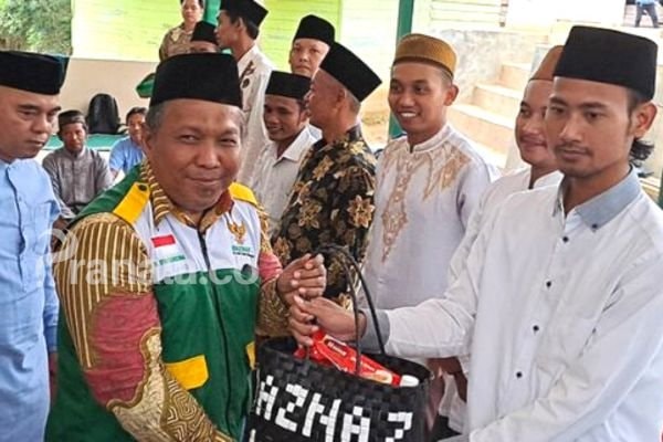 Baznas Kukar Berbagi Kebahagiaan bersama 2 Ribu Santri