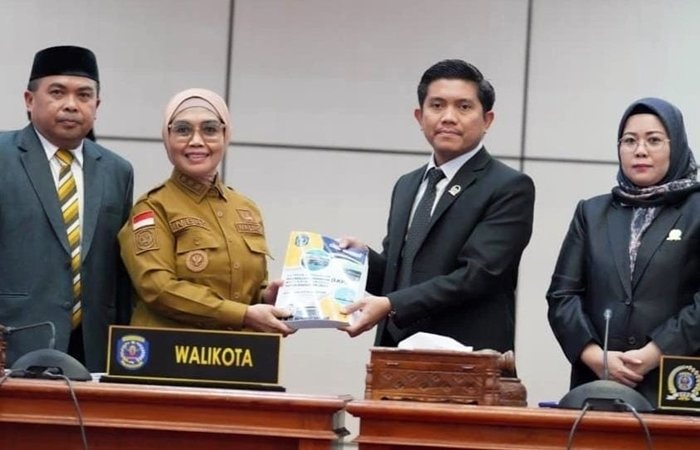 Wali Kota Bontang Sampaikan LKPJ 2024 ke DPRD, Evaluasi Pembangunan jadi Sorotan