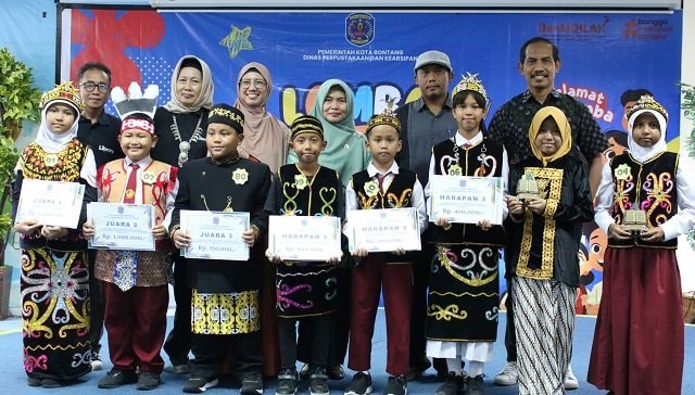 Aisyah Azzahra dari SDIT YABIS Raih Juara Pertama Lomba Bercerita SD/MI Kota Bontang 2024