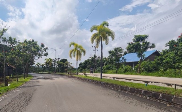 Sampai Kapan Jalan di Bontang Lestari Gelap Gulita?