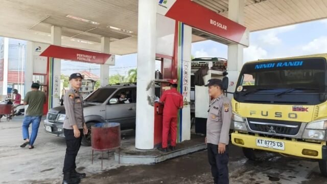 Harga Pertamax Naik, Antrean BBM Subsidi di Sangatta Bertambah