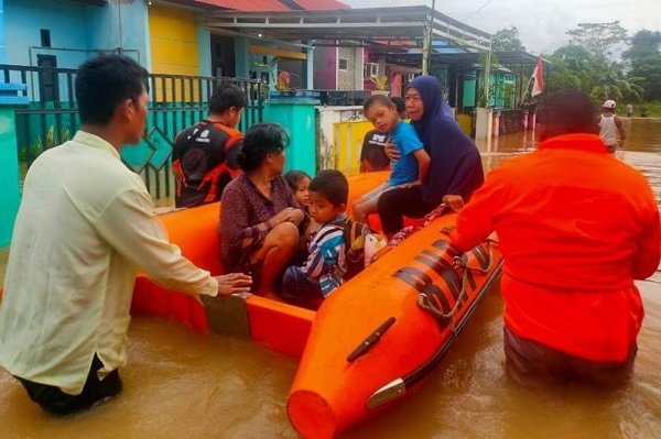 Dua Kecamatan di Penajam Paser UtaraTerendam Banjir