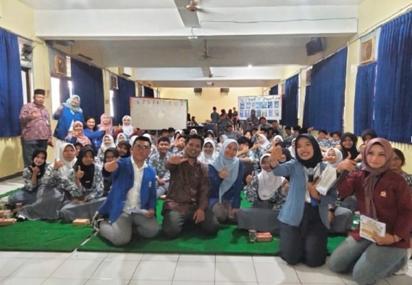Jawara Digital Udinus Gelar COMLIDIA 2025, Bekali Pelajar dengan Etika Penggunaan AI Generatif