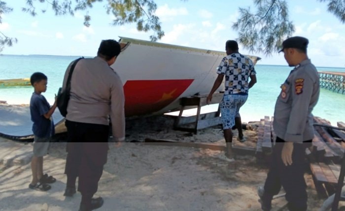Puing Diduga Satelit Ditemukan di Perairan Derawan Berau, Warga Diminta Tidak Mendekat