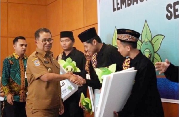 Kafilah Kaltim Raih Juara Umum MTQ Nasional, Bonus Uang Tunai dan Haji Plus Diserahkan