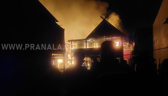 Kebakaran di Segeri Pangkep, Empat Rumah Hangus, Dua Warga Luka Bakar