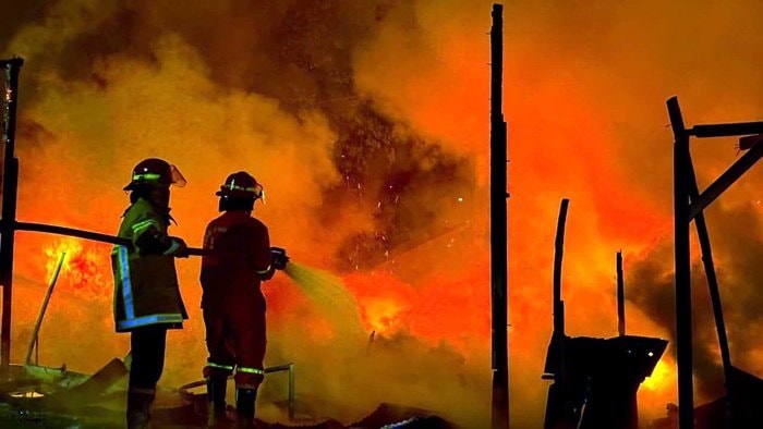 Empat Kios Ludes Terbakar di Jalan Telindung Balikpapan, Korban Jiwa Nihil