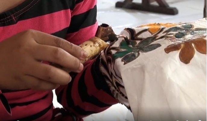 Mengenal Batik Benang Bintik, Lukisan Kehidupan Suku Dayak Ngaju