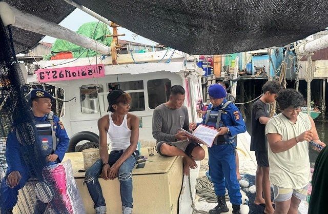 Giat Cooling System, Satpolairud Polres Bontang Lakukan Patroli dan Pemeriksaan Kapal di Perairan Tanjung Laut