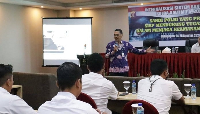 Kadiskominfo Kaltim Bicara Soal Keamanan Informasi dan Siber di Polda Kaltim