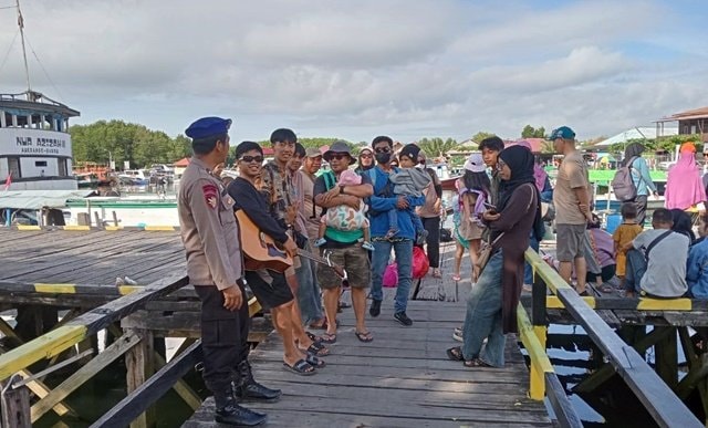 Antisipasi Cuaca Ekstrem, Sat Polairud Polres Bontang Ingatkan Pentingnya Alat Keselamatan Berlayar