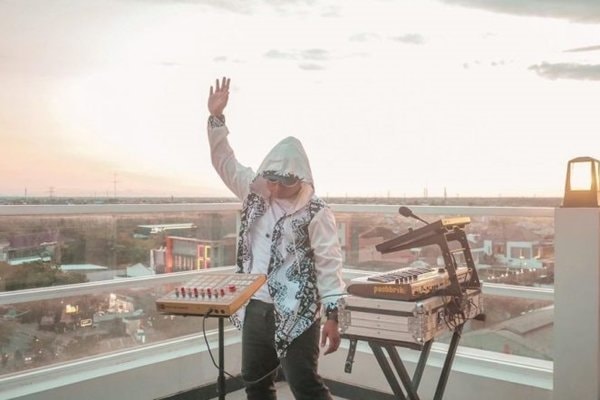 Pandaz; Melestarikan Lagu-Lagu Berbahasa Banjar lewat EDM