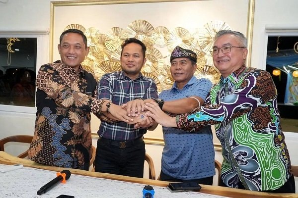 Kaltim dan Kaltara Sepakat Bangun Jalan Tembus di Perbatasan