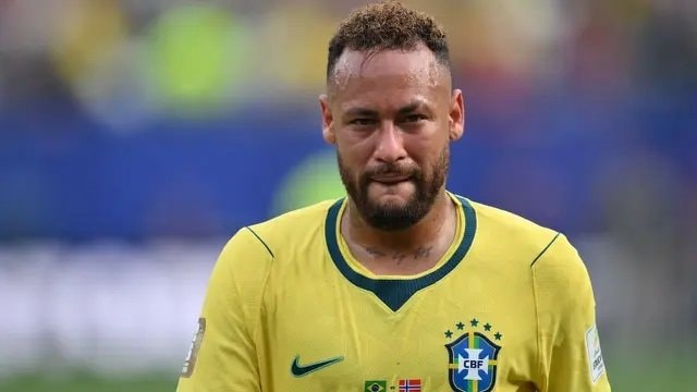 Lewati Rekor Pele Tapi Gagal Juara Dunia, Neymar Resmi Mundur dari Timnas Brasil