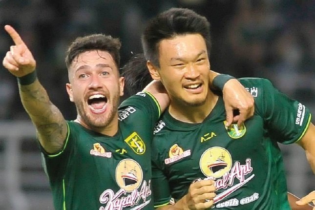 Persebaya Surabaya Tundukan 10 Pemain Persita Tangerang
