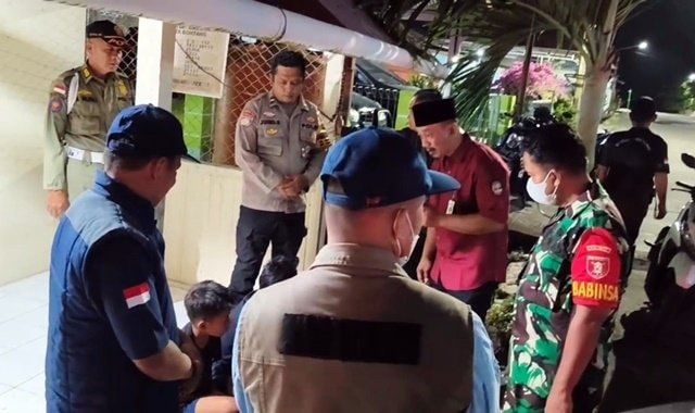 Patroli Jam Belajar di Telihan Bontang, Pelajar Nongkrong Didata dan Dibina