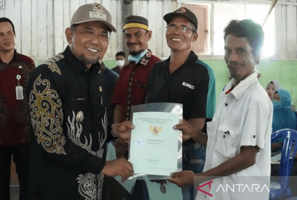 231 Warga di Kaltim Ini Akhirnya Punya Sertifikat Tanah