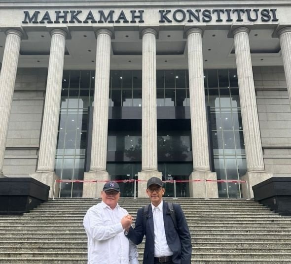 Menunggu Putusan Sela MK
