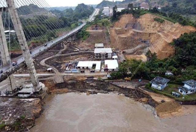 Jembatan Mahkota II Segera Dibuka Lagi