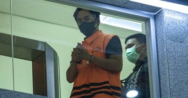 Mantan Bupati Abdul Gaffur Masud Dituntut 8 Tahun Penjara