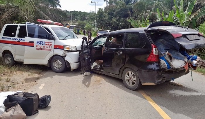Bukan Faktor Jalan Berlubang, Sopir Ambulans RSUD Bontang Ungkap Penyebab Laka di Bengalon