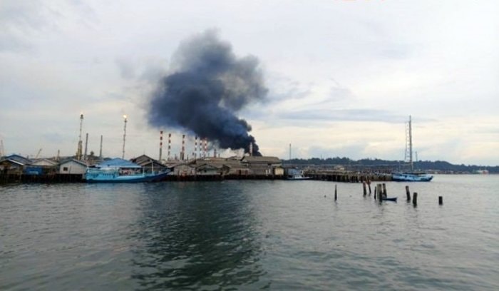 Kebakaran di Kilang Pertamina Balikpapan