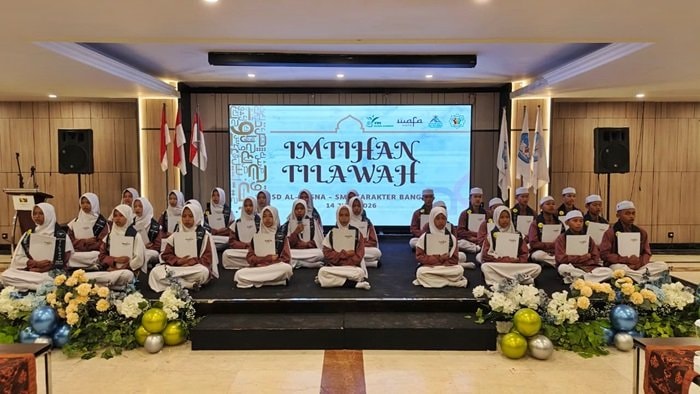 Dari 9 Murid jadi 140 Siswa, Wisuda Al Husna Samarinda dan SMP Karakter Bangsa Penuh Haru