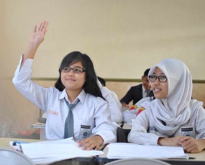 Tak Hanya Sekolah Gratis, 62 Ribu Pelajar Kaltim Juga Dapat Seragam, Sepatu, dan Tas