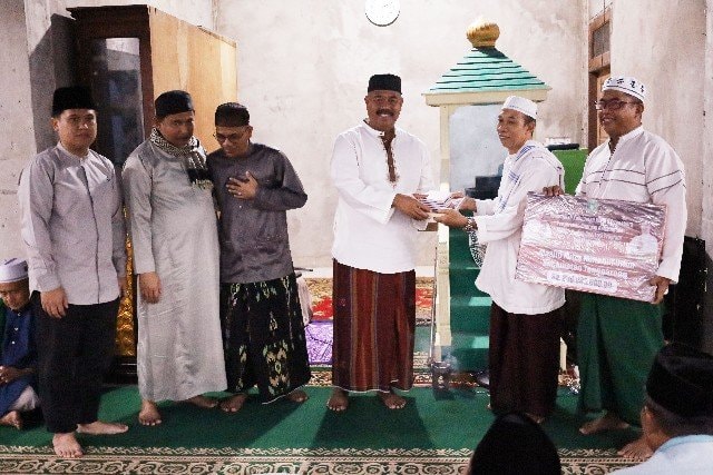 Bantuan Kukar Idaman Terus Bergulir, Giliran Masjid dan Ponpes Miftahul Ulum Mangkurawang