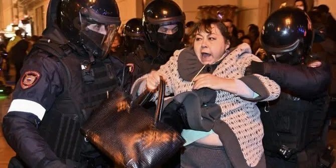 Putin Perberat Hukuman untuk Warga yang Tolak Ikut Perang di Ukraina