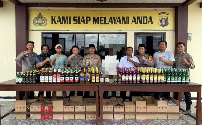 269 Botol Miras Disita Polisi dari Warung di Teluk Bayur Berau, Satu Pria Diamankan