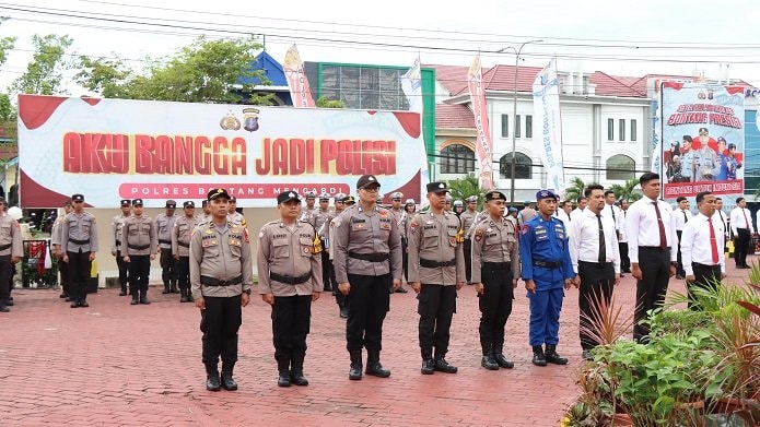 38 Personel Polres Bontang Terima Kenaikan Pangkat di Akhir 2024