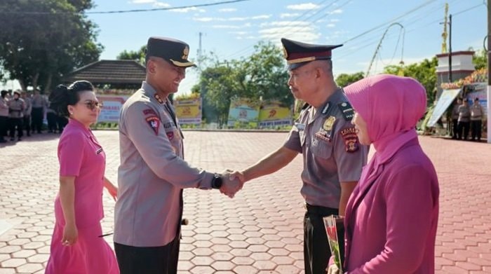 26 Personel Polres Bontang Naik Pangkat