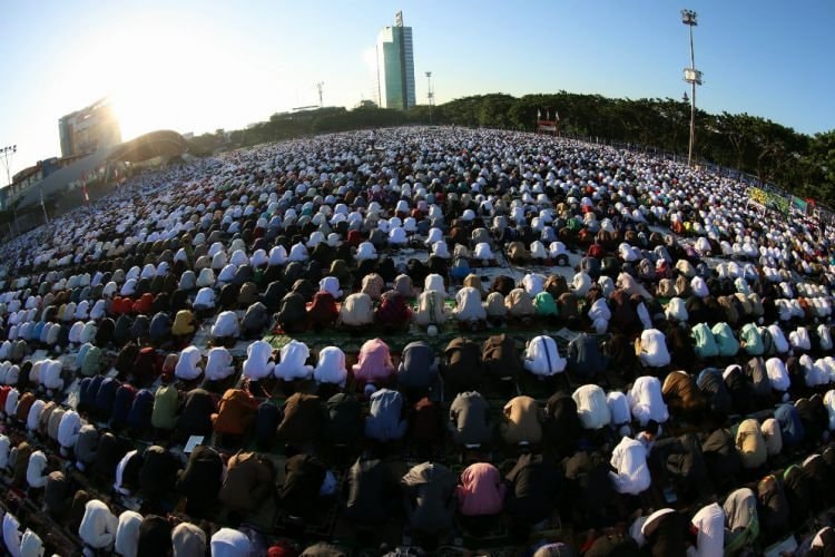 PRANALAGRAFIS: Panduan Salat Id di Rumah