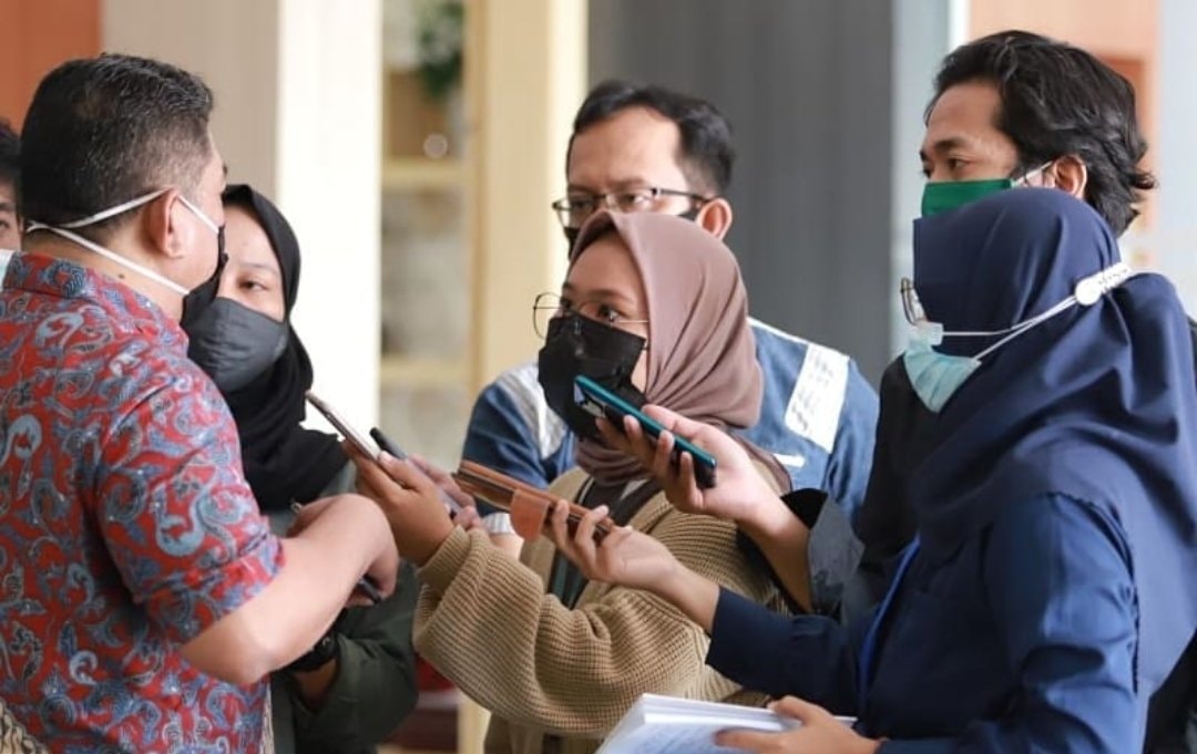 50-an Insan Pers Bontang Adu Skill Bulutangkis dan Domino