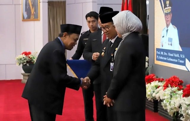 94 ASN Kaltim Terima Penghargaan Satyalencana Karya Satya
