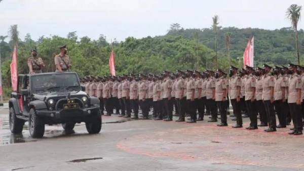 Kapolda Kaltim Lantik 438 Bintara Polri