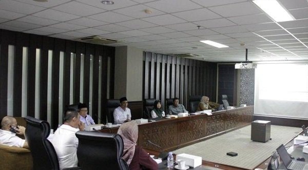 Pansus Ponpes DPRD Kaltim Gelar Rapat Dengar Pendapat