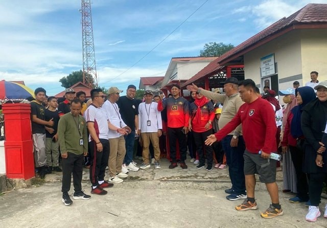 Polsek Marangkayu Apresiasi Jalan Sehat Demokrasi 2024, Meningkatkan Partisipasi Masyarakat di Pilkada Serentak