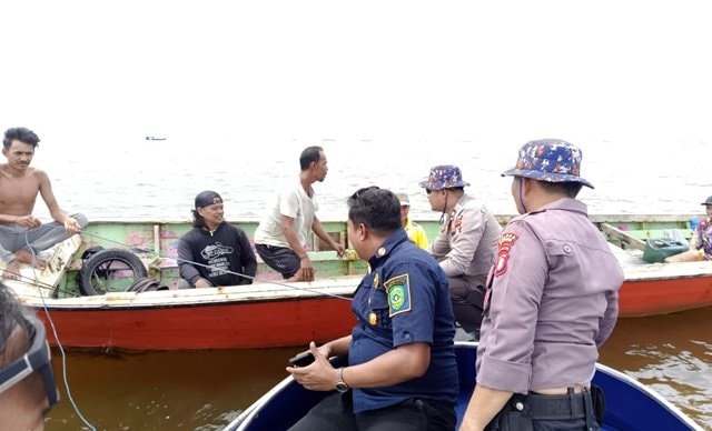 Diterjang Ombak Besar, 3 Nelayan Nyaris Tenggelam di Perairan Julu-Julu, Kaltim