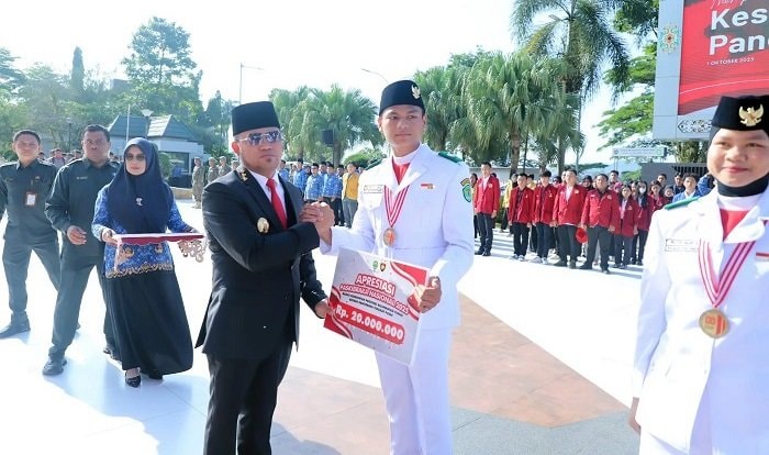 Paskibraka Nasional asal Bontang dan Samarinda Diganjar Penghargaan Gubernur Kaltim
