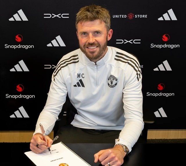 Carrick Resmi Jadi Pelatih MU hingga 2028, Target Gelar Langsung Dipasang