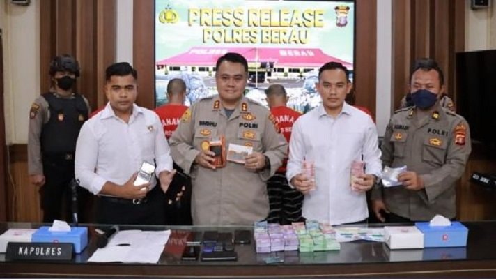 Mengaku Kapolres Berau, Komplotan Penipu Gasak Rp197 Juta