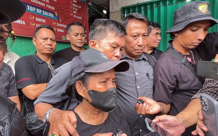 Pembunuhan Penjaga Toko di Balikpapan, Ibu Korban Minta Pelaku Dihukum Mati