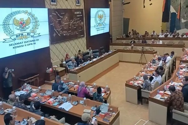 Legislator PDI Perjuangan Usul Politik Uang Dilegalkan