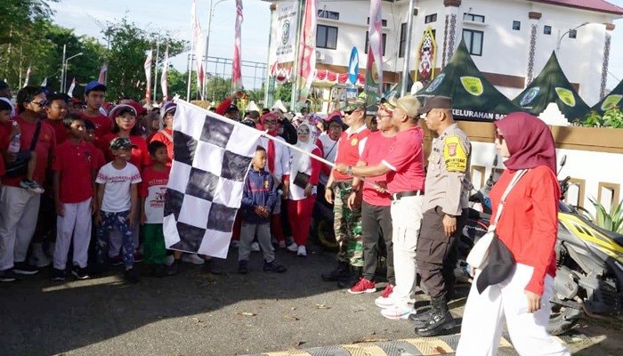 Semarak Merah Putih di Satimpo, Ratusan Warga Bontang Meriahkan Jalan Sehat HUT RI ke-80