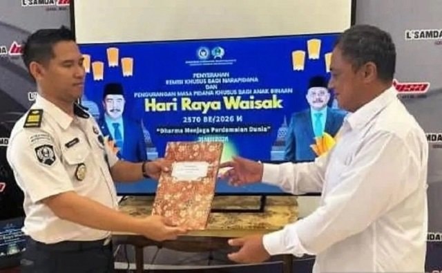 Kado Waisak 2026: 6 Warga Binaan di Kaltimtara Dapat Remisi Khusus